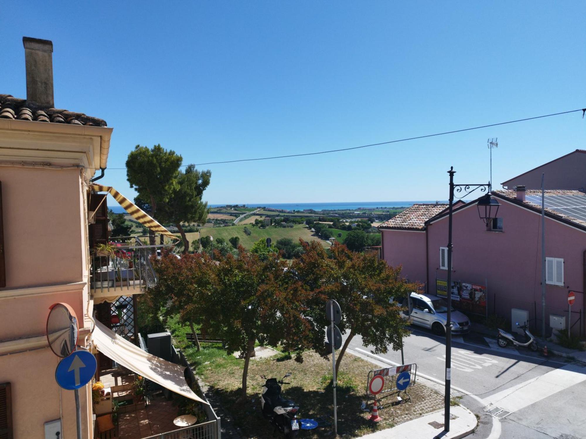 Appartamento Sake' Montemarciano Esterno foto